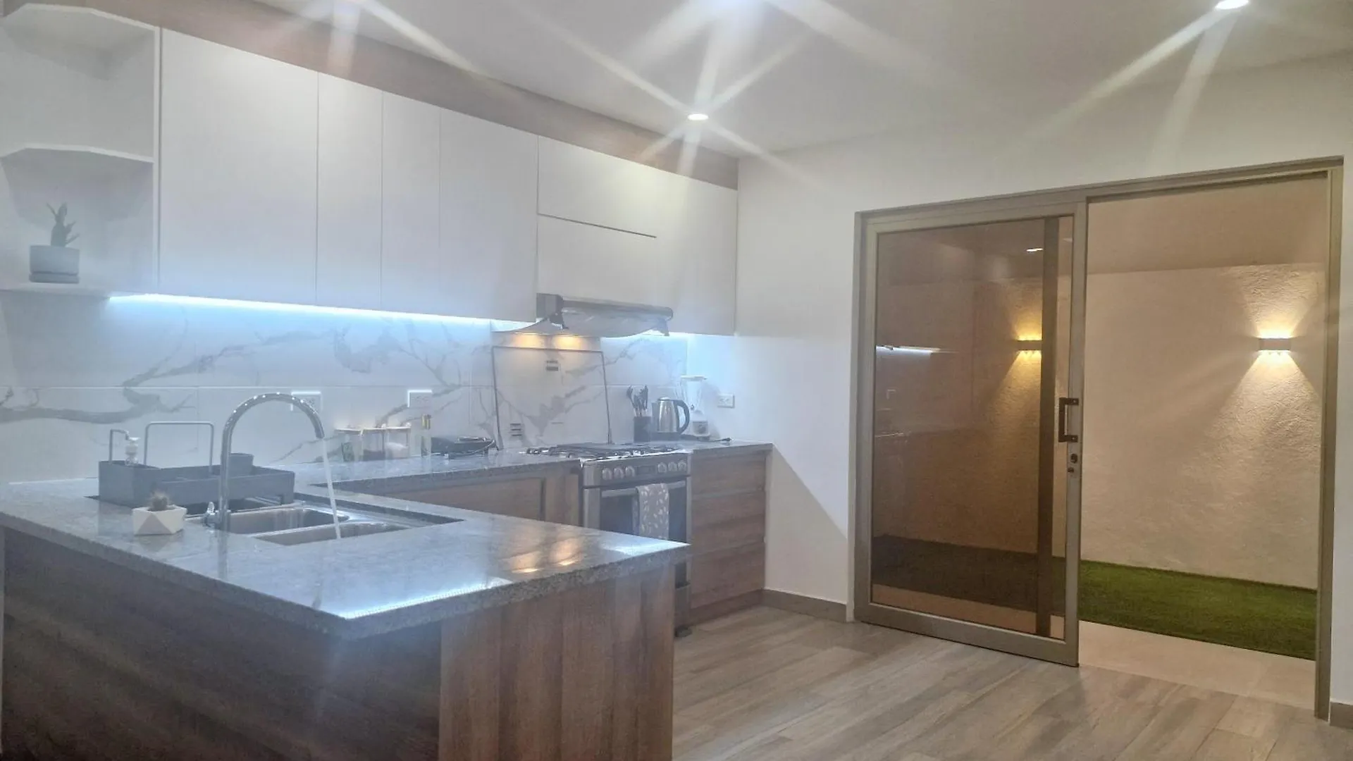 Hermoso Departamento Completo Y Amplio Cuenca